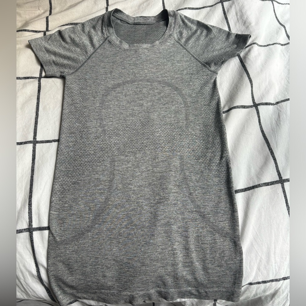 Gray swiftly tech short sleeve size 2